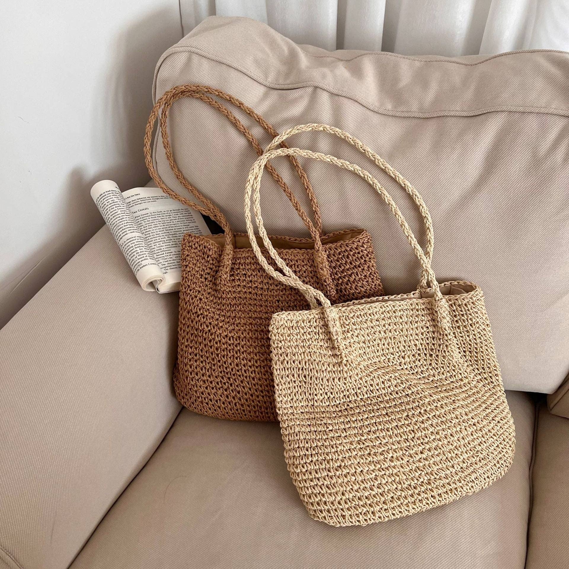Large Capacity Single Shoulder Casual Straw Beach Bag