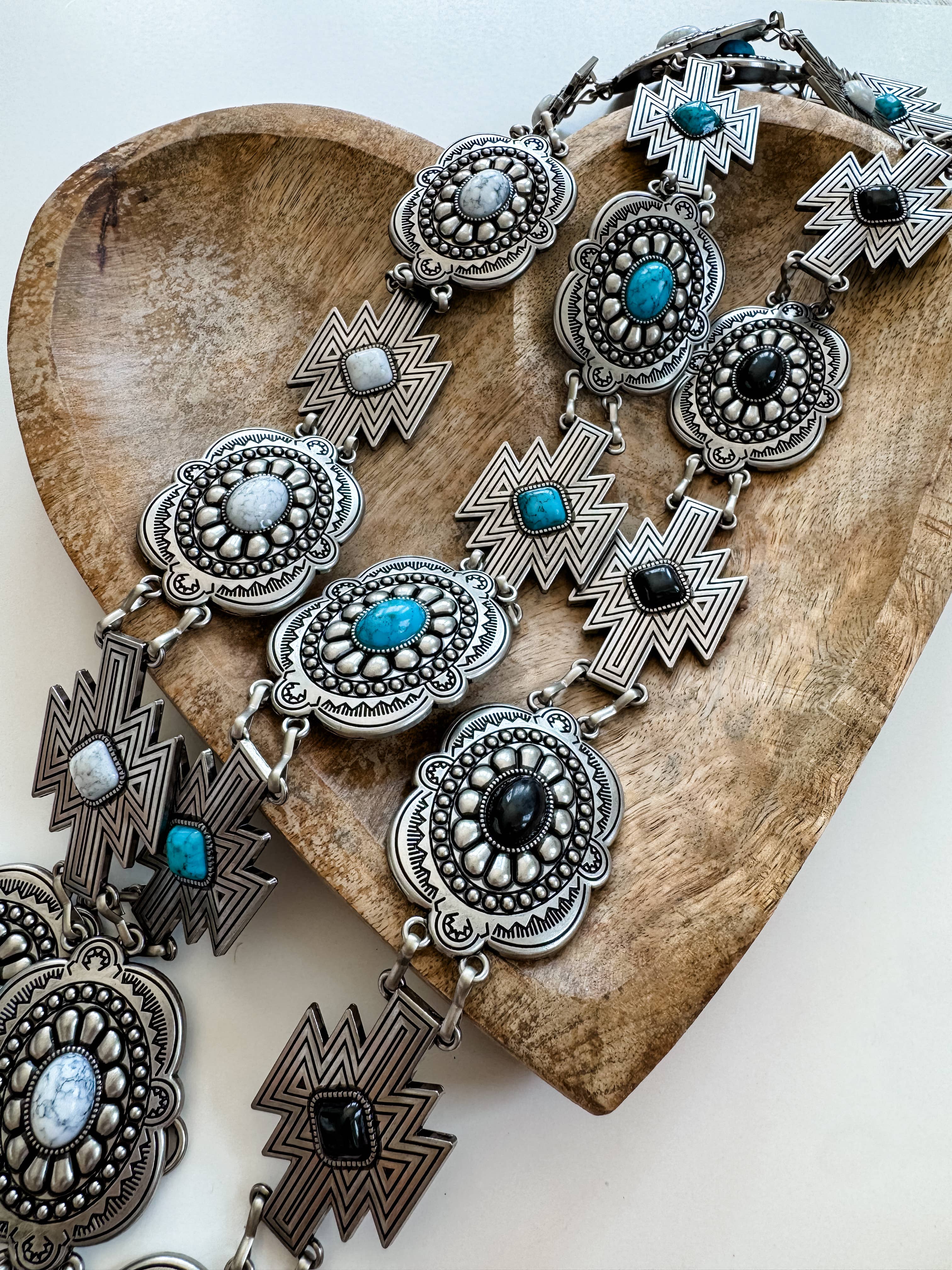 Western Concho Chain Belt – Vintage Silver Style