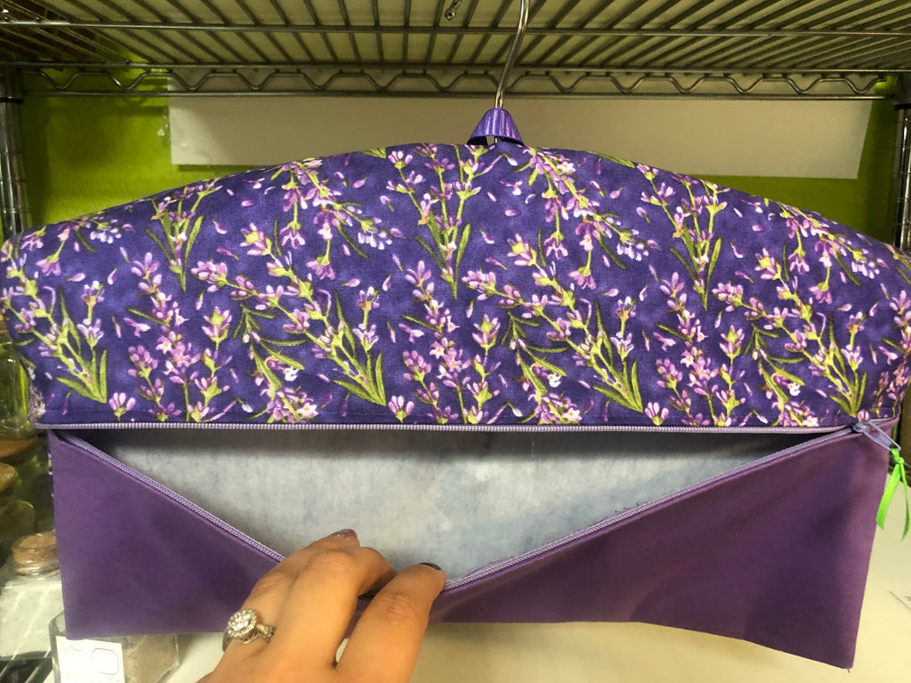 Hanging safety compartment.